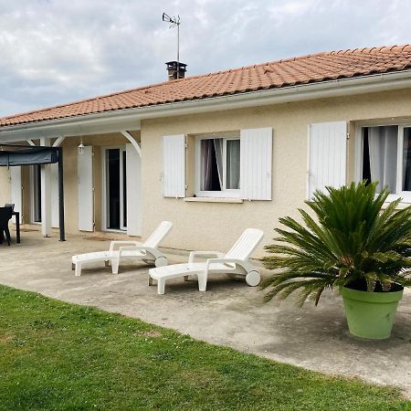 Maison Familiale Avec Jardin De 1500M2 Saint-Genes-de-Fronsac Esterno foto