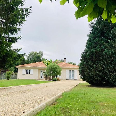 Maison Familiale Avec Jardin De 1500M2 Saint-Genes-de-Fronsac Esterno foto